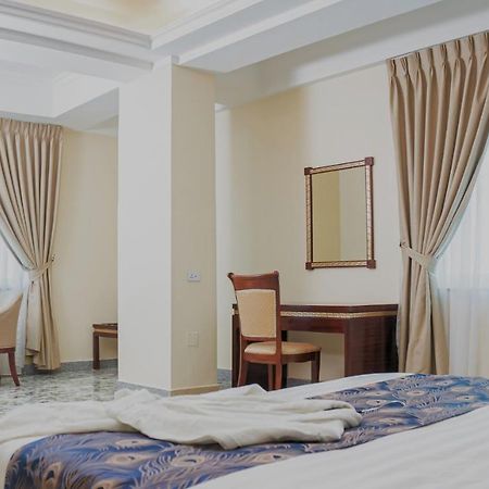 Dabi Hotel & Apartments Addis Ababa Ngoại thất bức ảnh